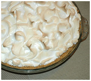 lemon meringe cheesecake pie