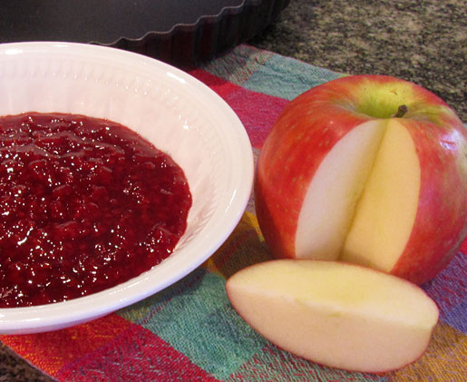 Apple and raspberry puree for a tart