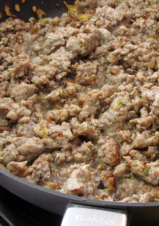 cooking sausage for pasta sauce